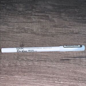 NYX Professional Makeup Epic Wear Liner Stick in Bright White